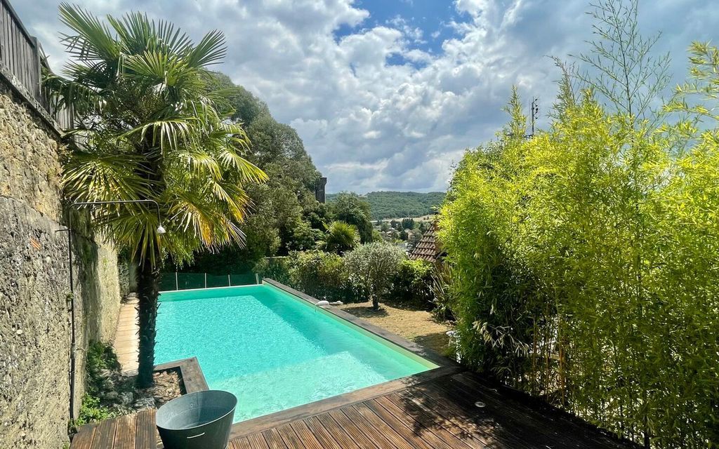 Property photo 1 of 27 Photo 1