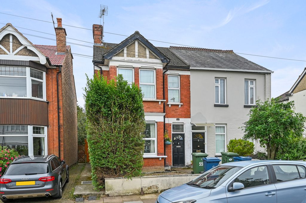 Property photo 1 of 11 3