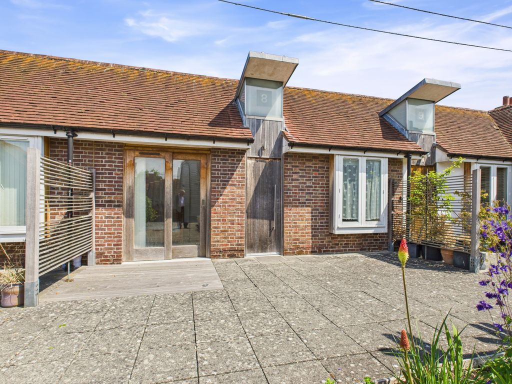 Property photo 1 of 13 8 The City Gardens, Iron Bar Lane, Canterbury, Kent, Ct1 2Hr