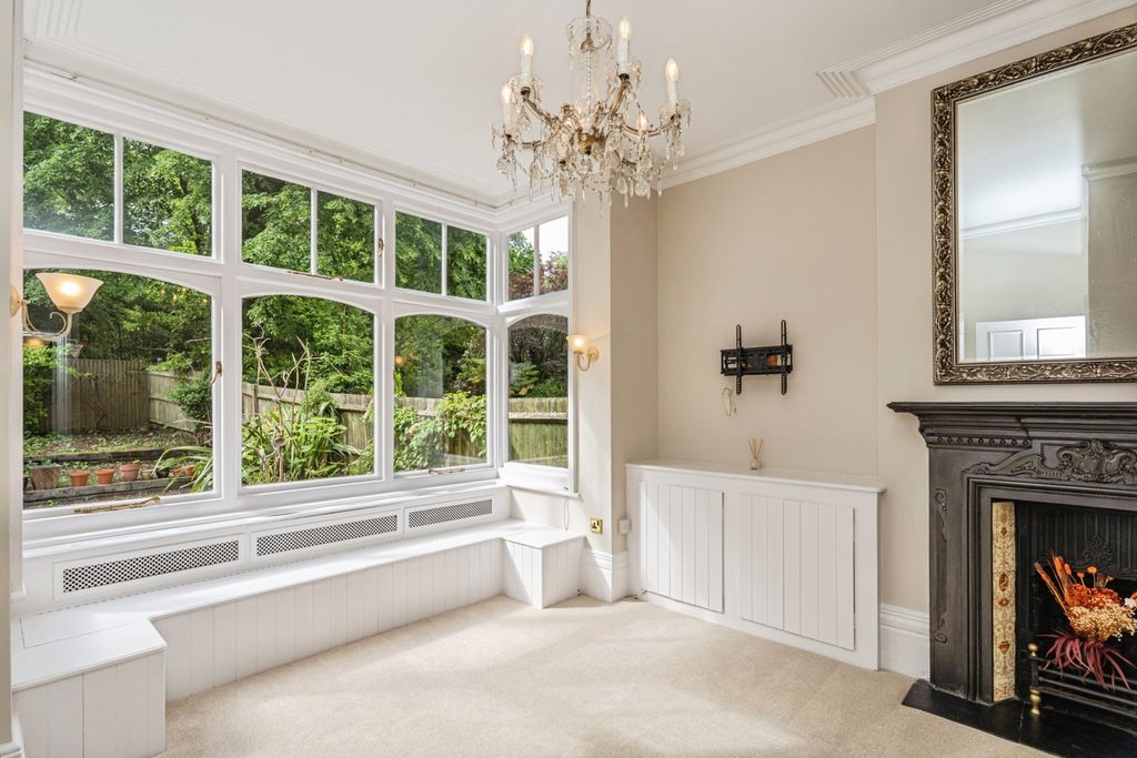 Property photo 2 of 16 Pbox-Img.Jpg