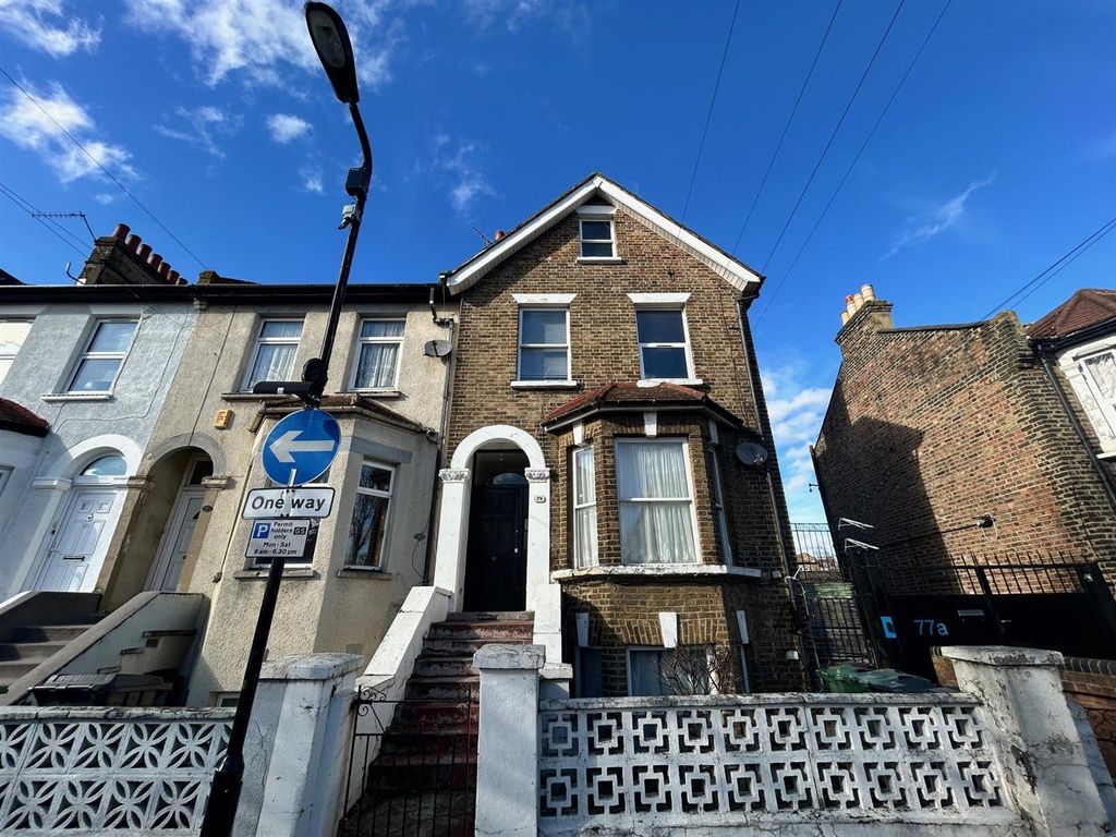 Property photo 1 of 8 1