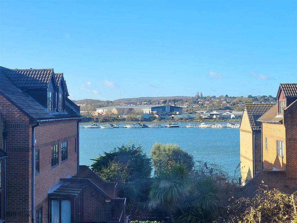 Property photo 2 of 14 20251117_114801.Jpg