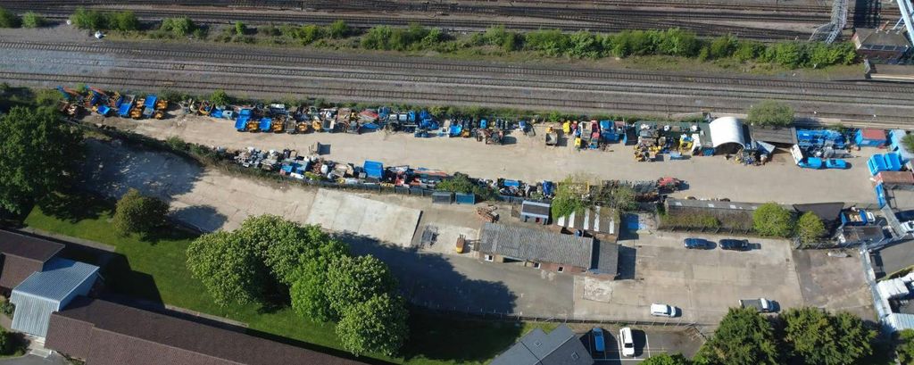 Property photo 2 of 6 Station Yard Ickenham Road.Png
