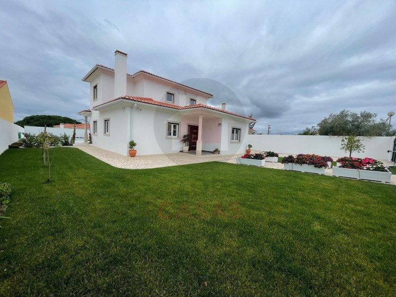 Property photo 2 of 37