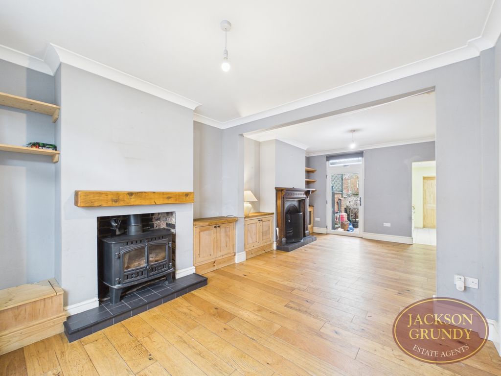 Property photo 2 of 12 Roe Road