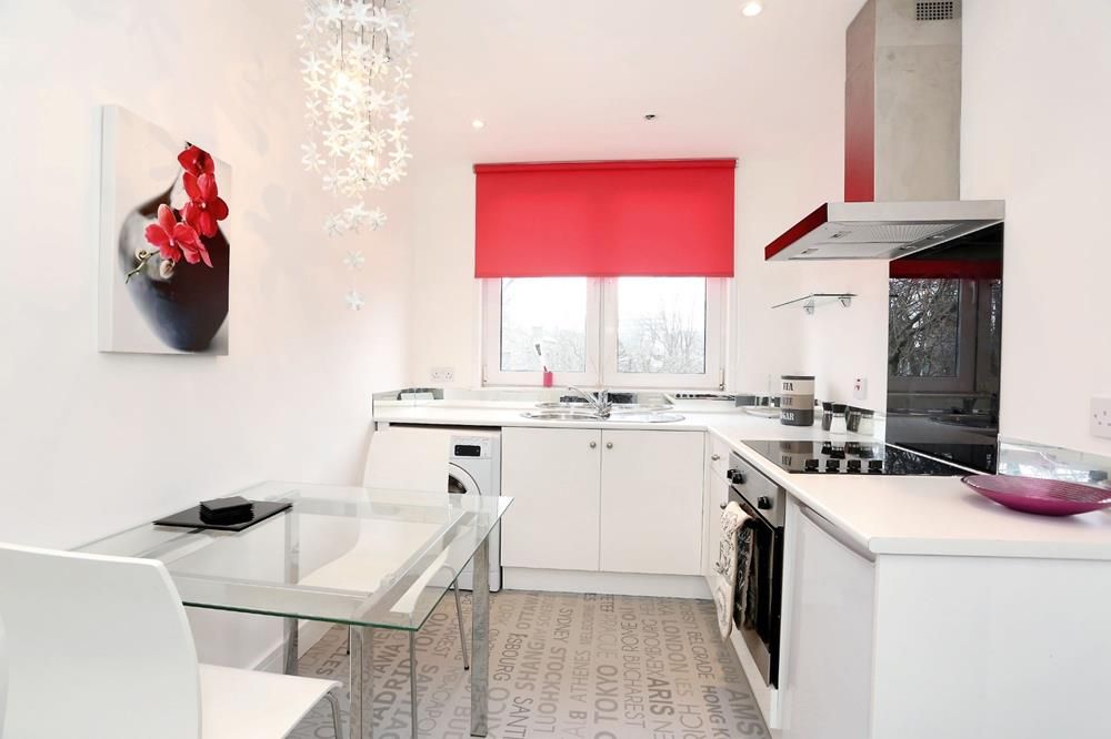 Property photo 2 of 7 Dining Kitchen