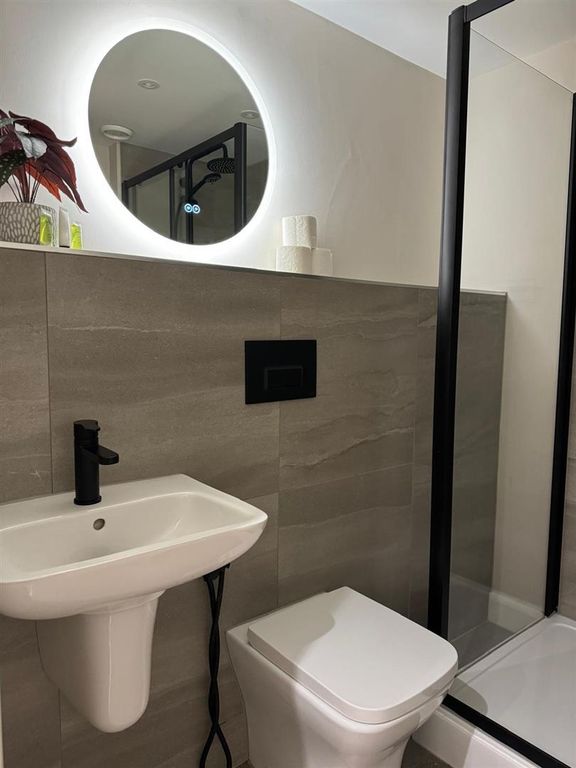 Property photo 3 of 7 CH76 3.Jpg
