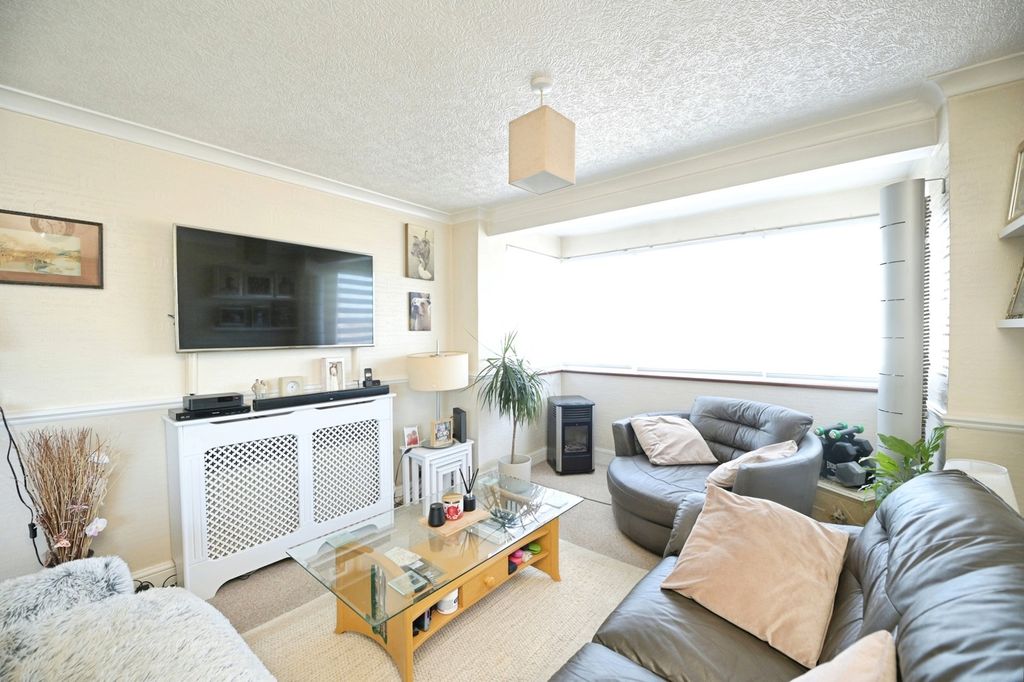 Property photo 2 of 8 Pbox-Img.Jpg