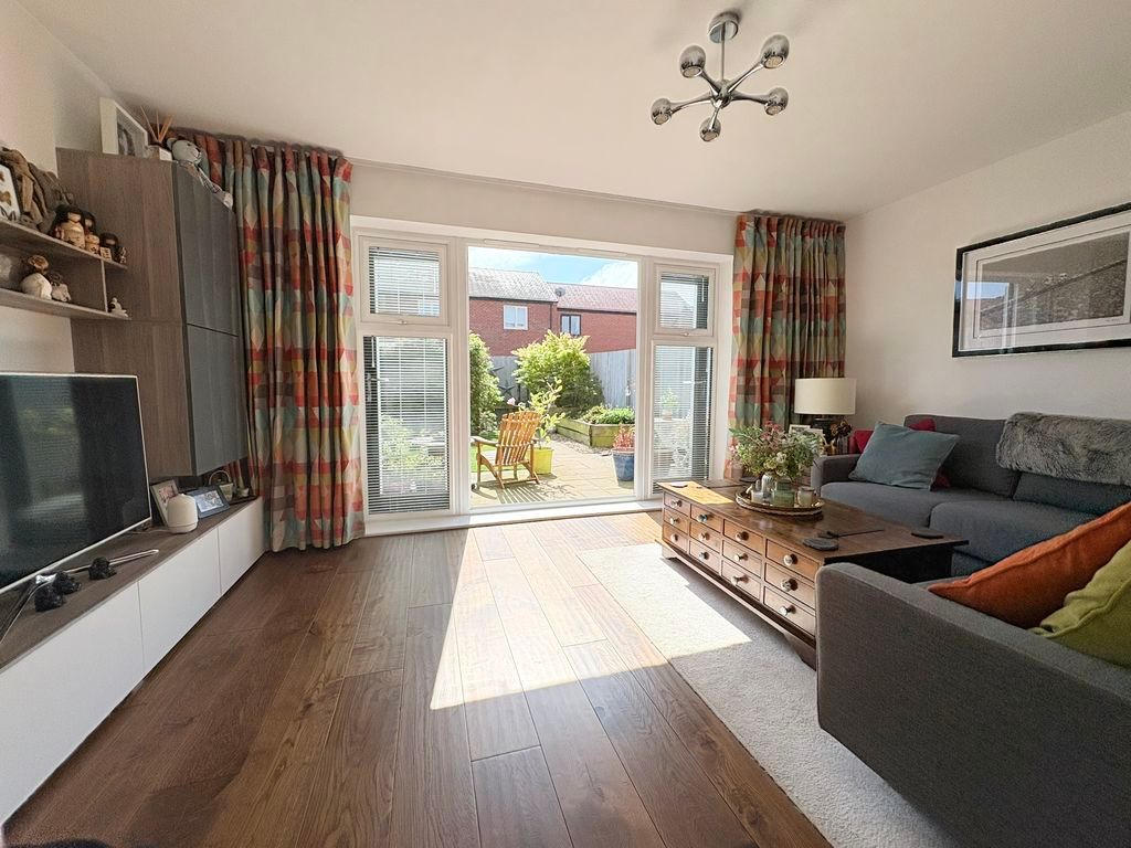 Property photo 2 of 10 Photo 9