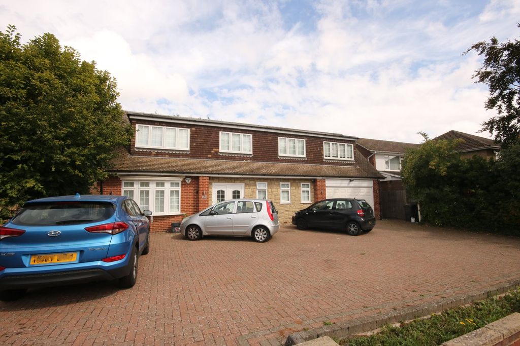 Property photo 1 of 23