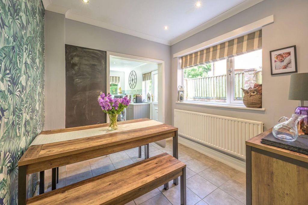 Property photo 3 of 23 Kitchen Dining Room 1