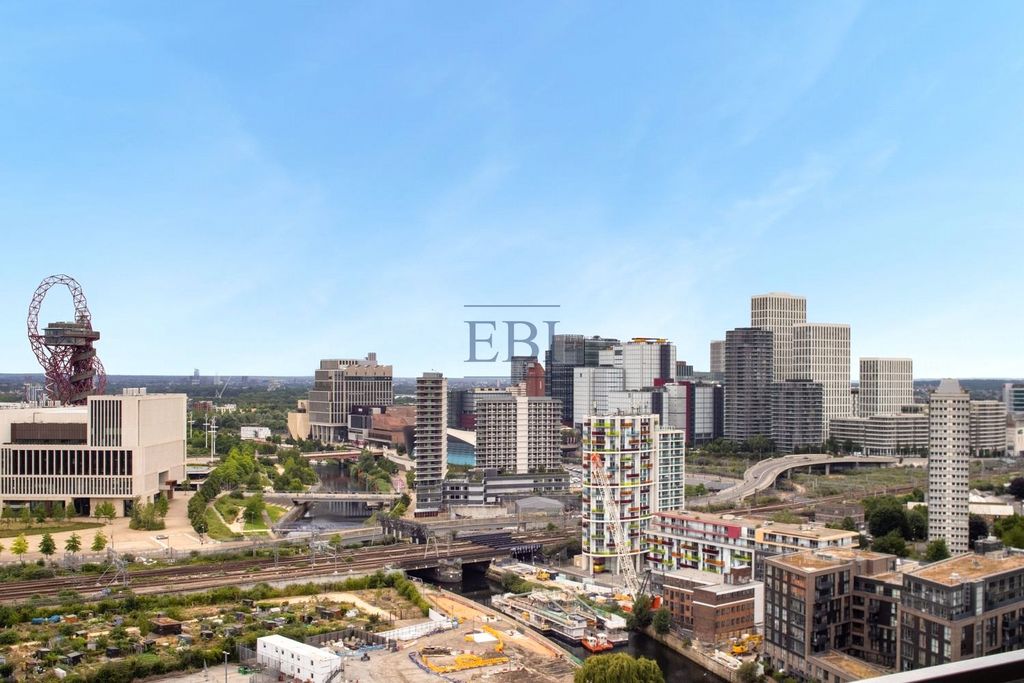 Property photo 2 of 19 Picture No. 23