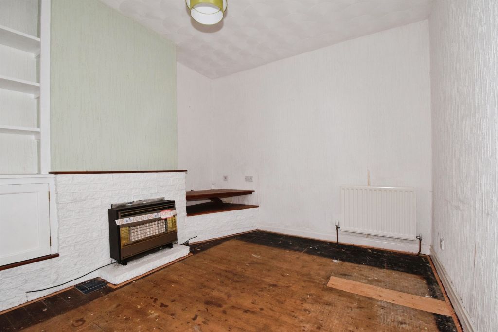 Property photo 3 of 25