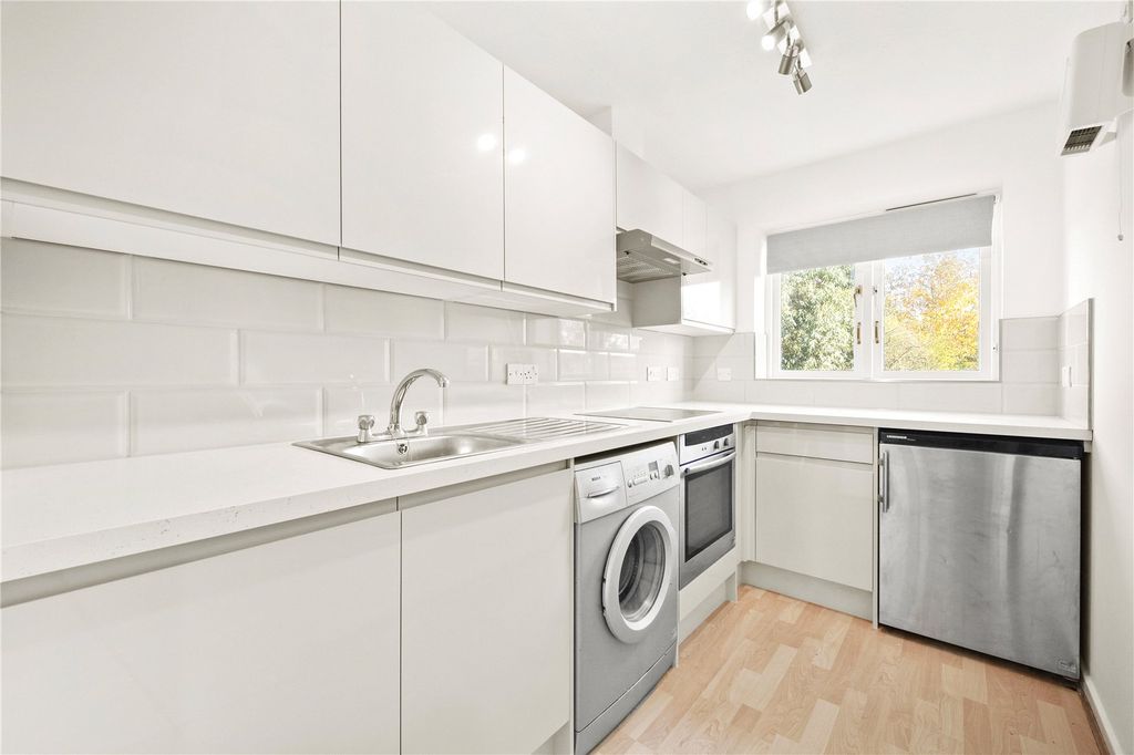 Property photo 2 of 8 Picture No. 03