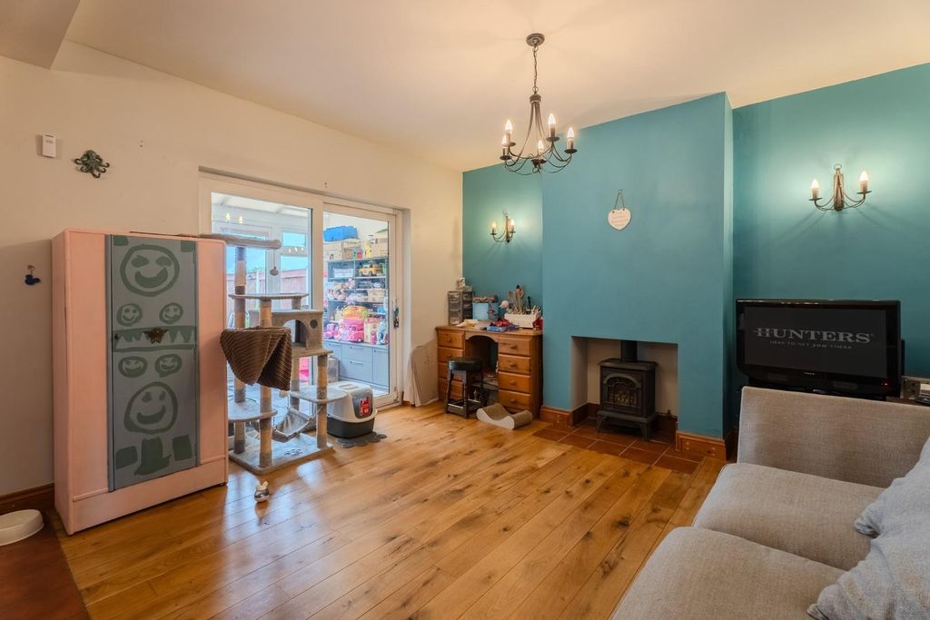 Property photo 3 of 17 Wolverhampton Road-7.Jpg