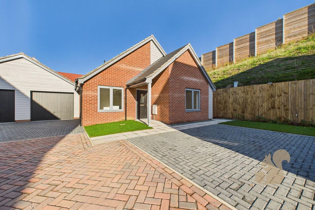 Property photo 1 of 13 Cam05565G0-Pr0045-Still003.Jpg