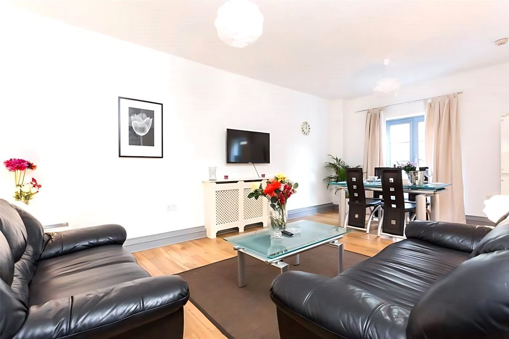 Property photo 1 of 11 Picture No. 01
