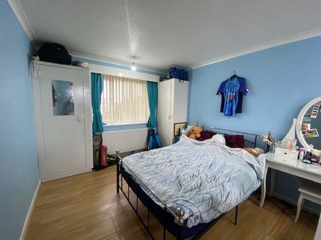 Property photo 1 of 5