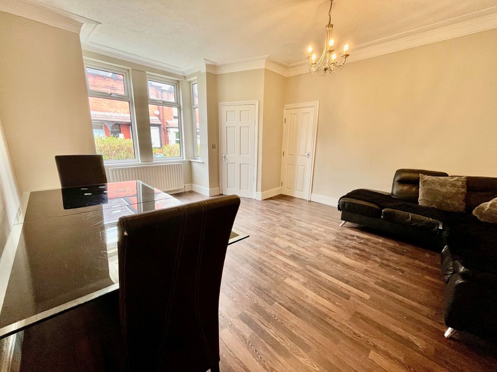 Property photo 2 of 8 Image