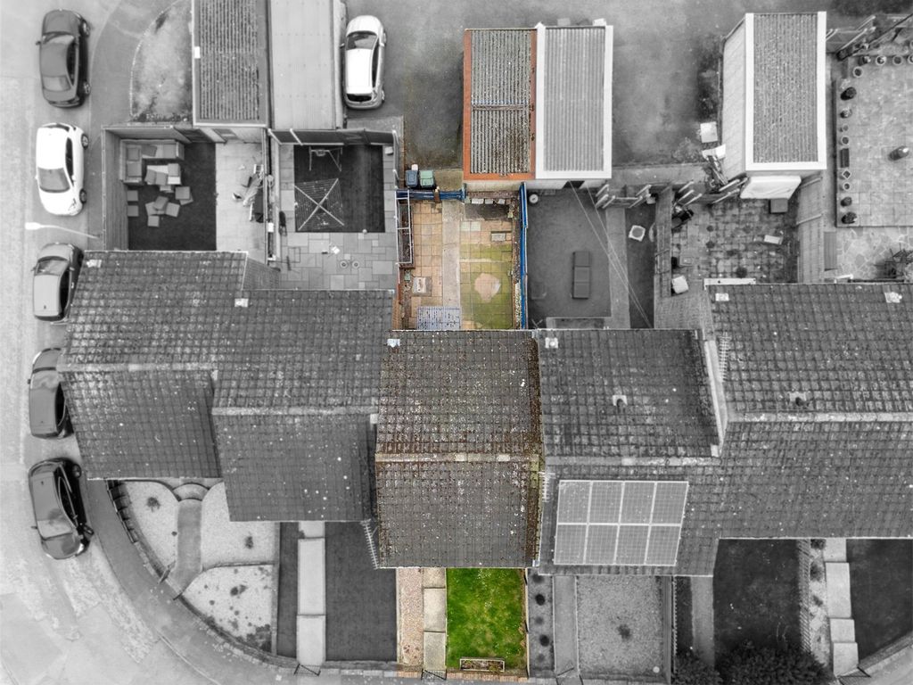 Property photo 2 of 15 4962723