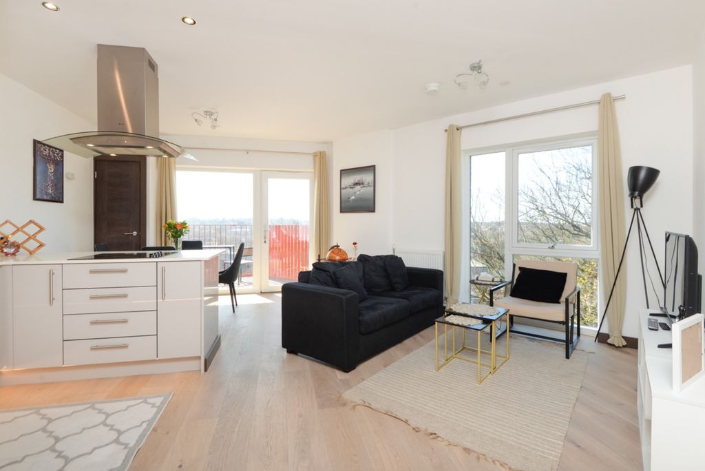 Property photo 3 of 17 568355