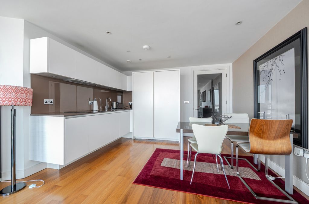 Property photo 3 of 11 1484580-25-6A3Eb4...