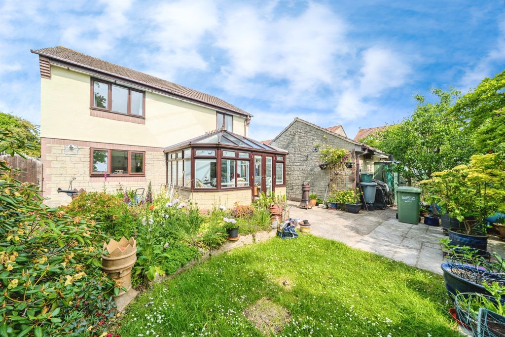 Property photo 2 of 16
