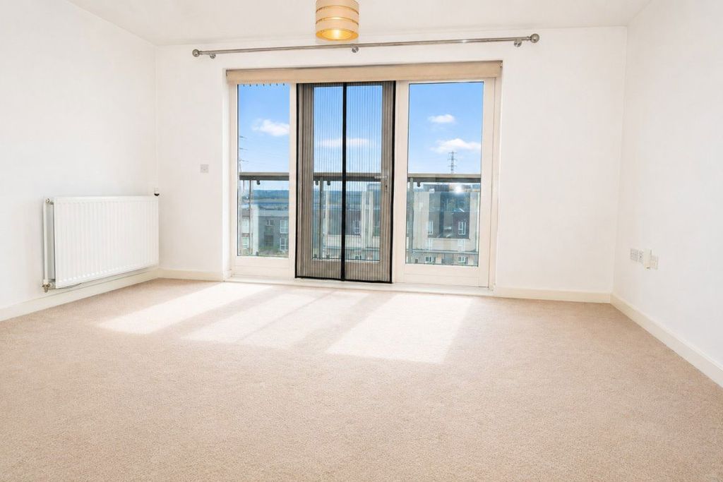 Property photo 2 of 9