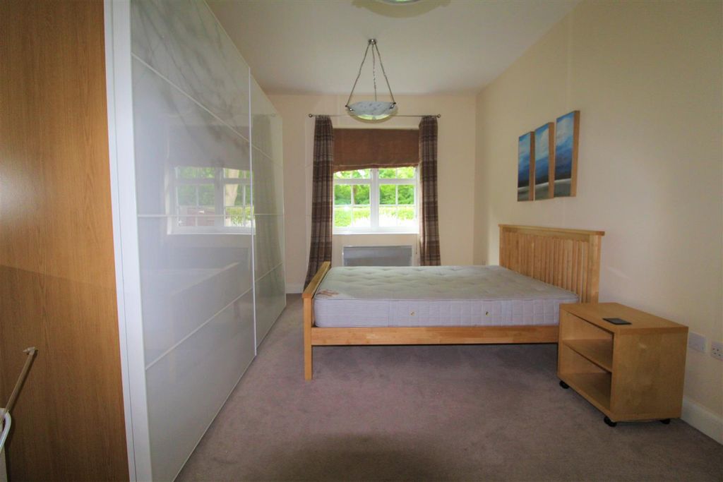 Additional image 5 of 2 bed flat for saleWainbody House, Stoneleigh Road, Gibbet Hill, Coventry CV4