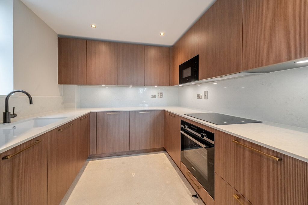 Property photo 1 of 17 Picture No. 03