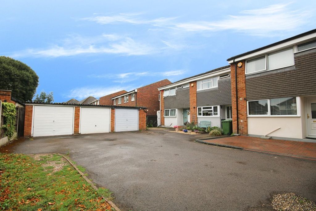 Property photo 1 of 16 Front1.Jpg