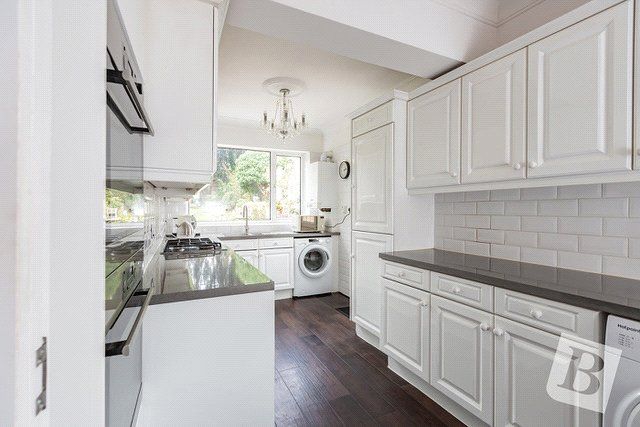 Property photo 2 of 19 Kitchen