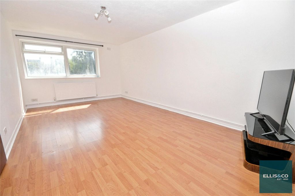 Property photo 2 of 9 Picture No. 09