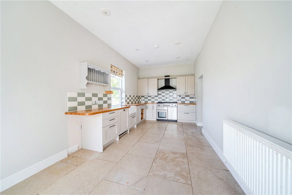 Property photo 3 of 21 Picture No. 21
