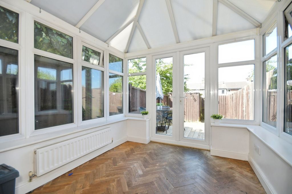 Property photo 3 of 16 Pbox-Img.Jpg