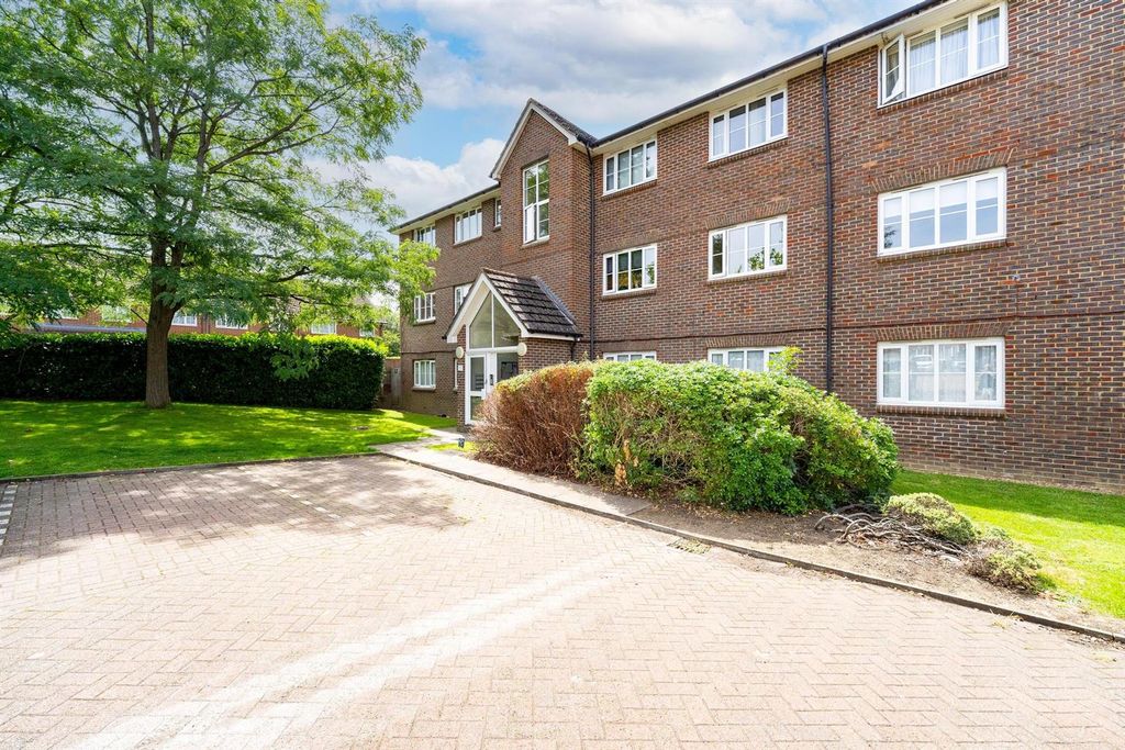 Property photo 1 of 13 Corfe Close