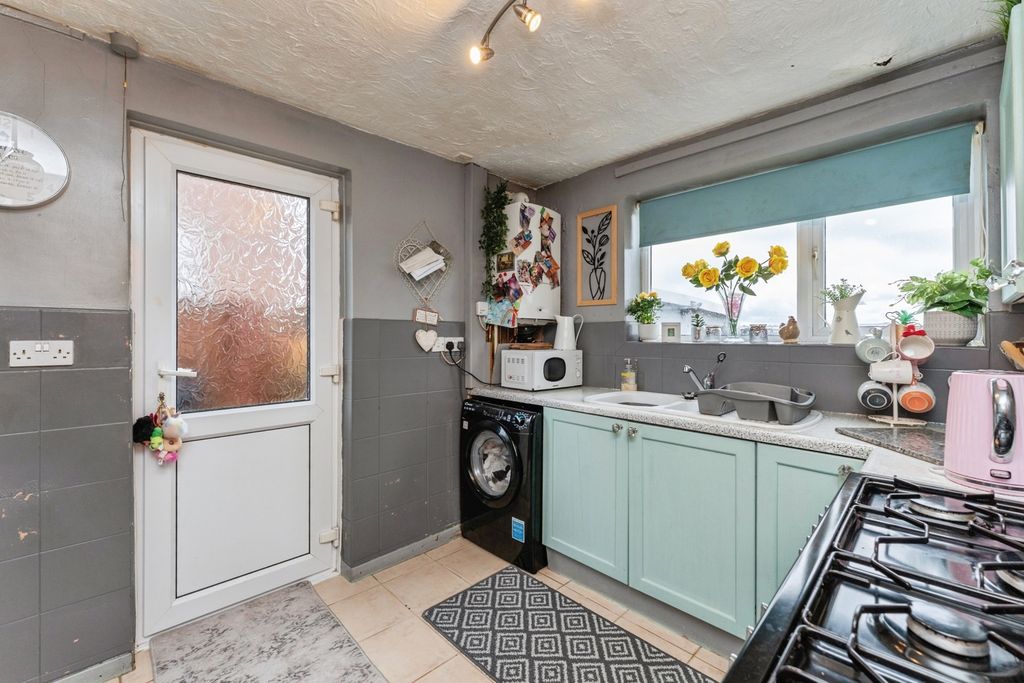 Property photo 3 of 22 Pbox-Img.Jpg