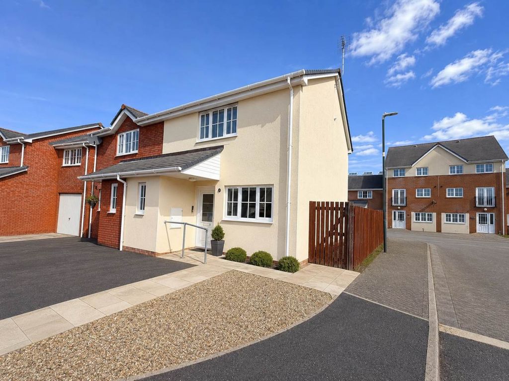 Property photo 1 of 6 Fore 36 Glan Rheidol