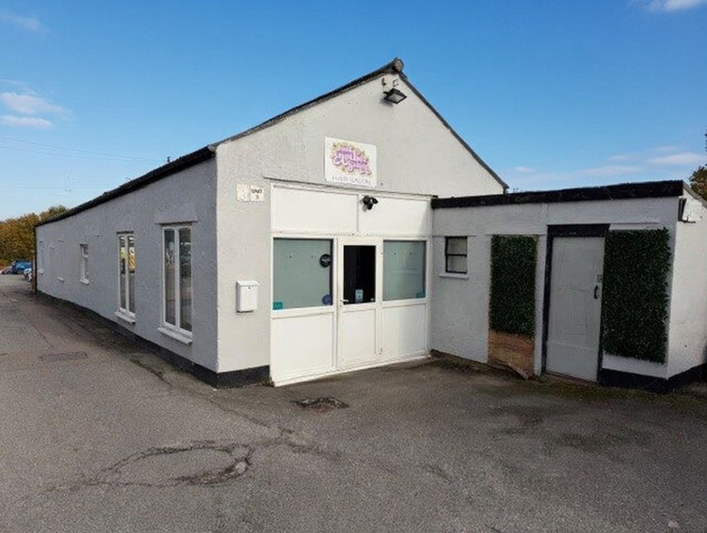 Property photo 1 of 6 Photo 7