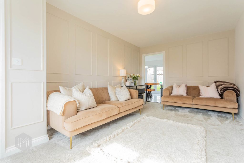 Property photo 3 of 40 Photograph