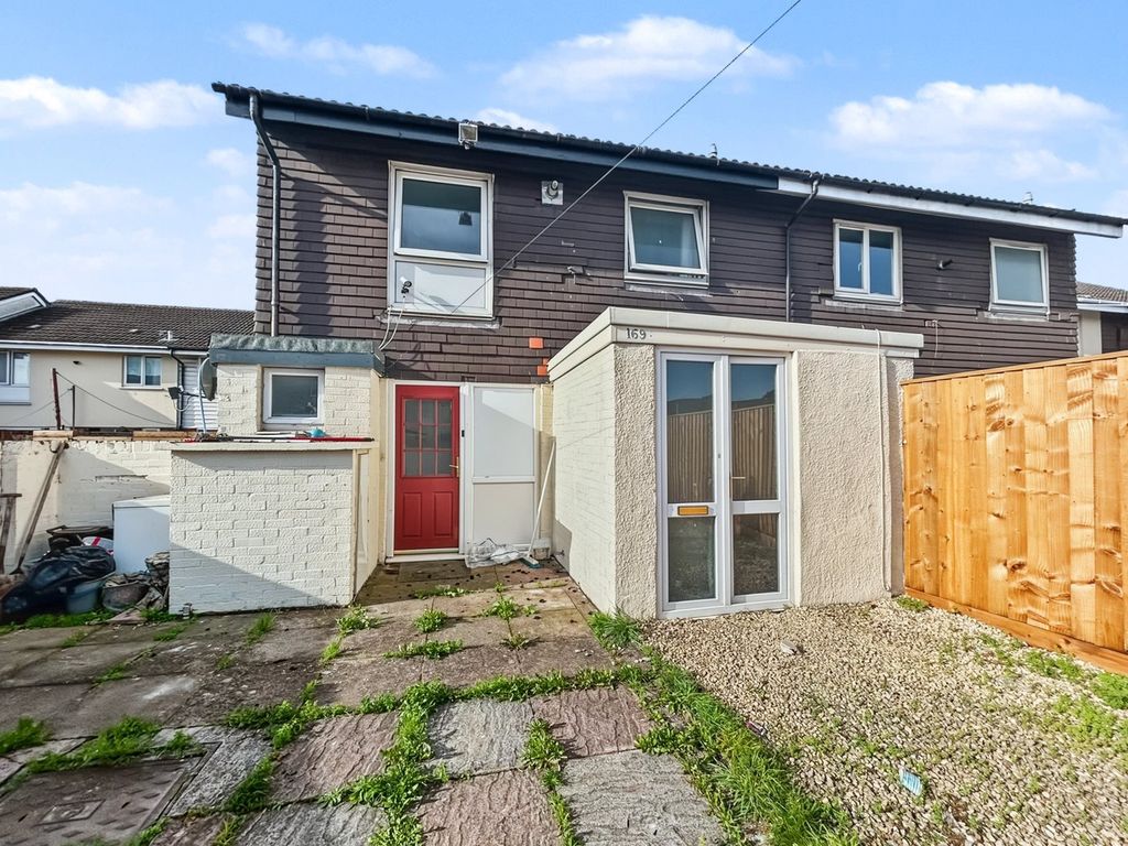 Property photo 1 of 10 Front