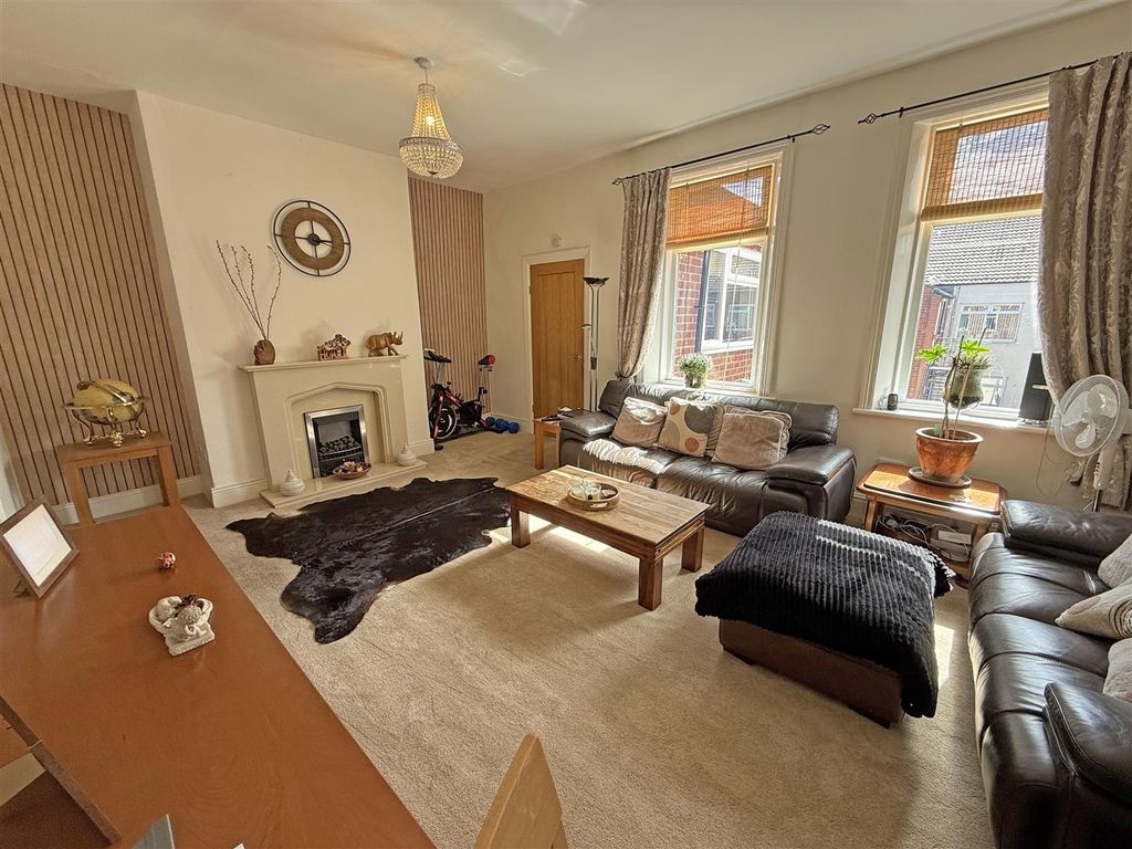 Property photo 2 of 10 Living Room A2.Jpg