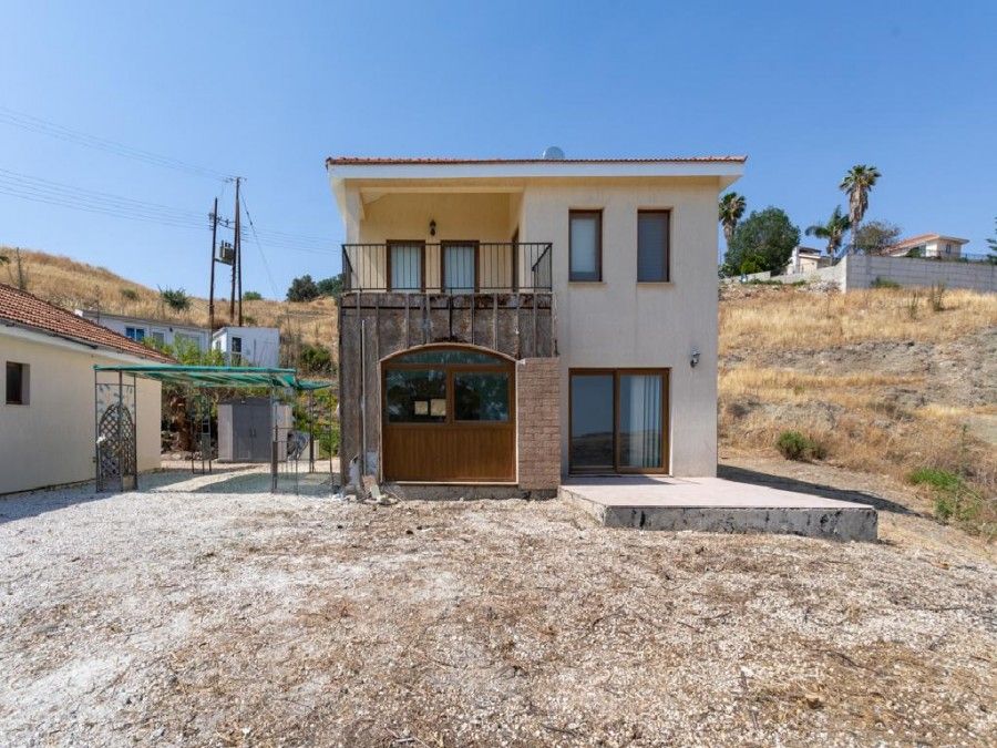 Property photo 2 of 19