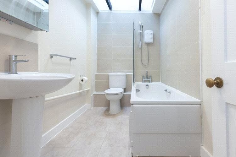 Property photo 3 of 10 Picture No. 03