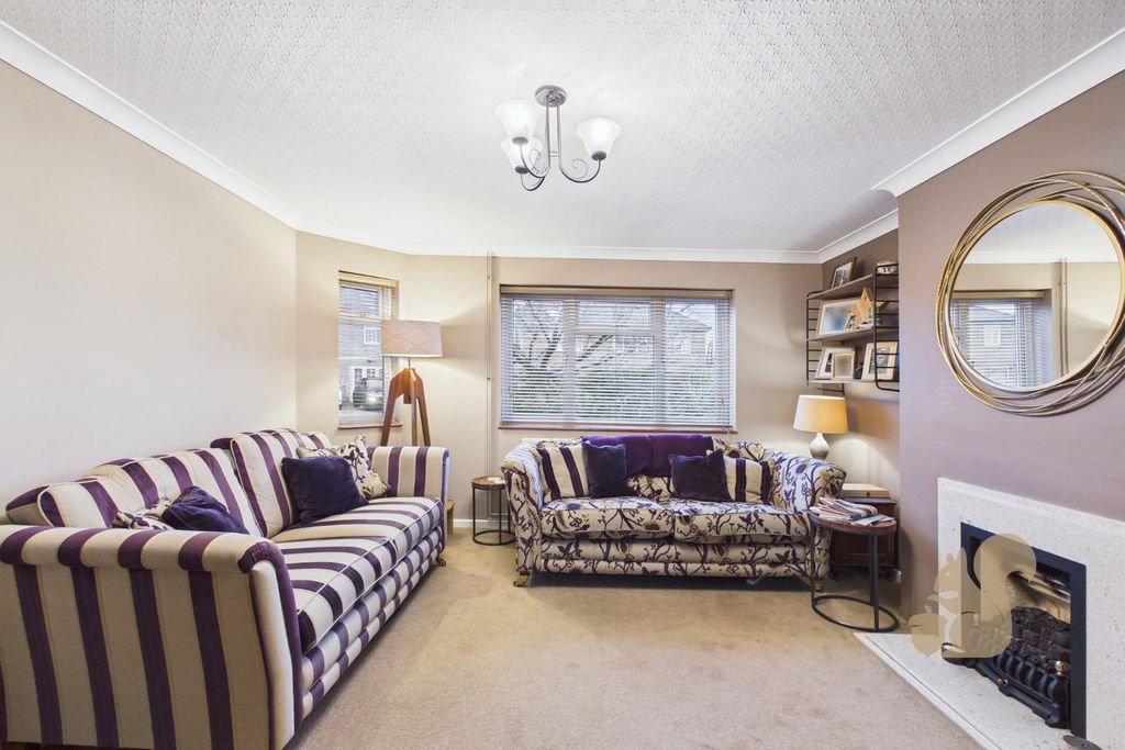 Property photo 3 of 34 Cam01659G0-Pr0719-Still016.Jpg