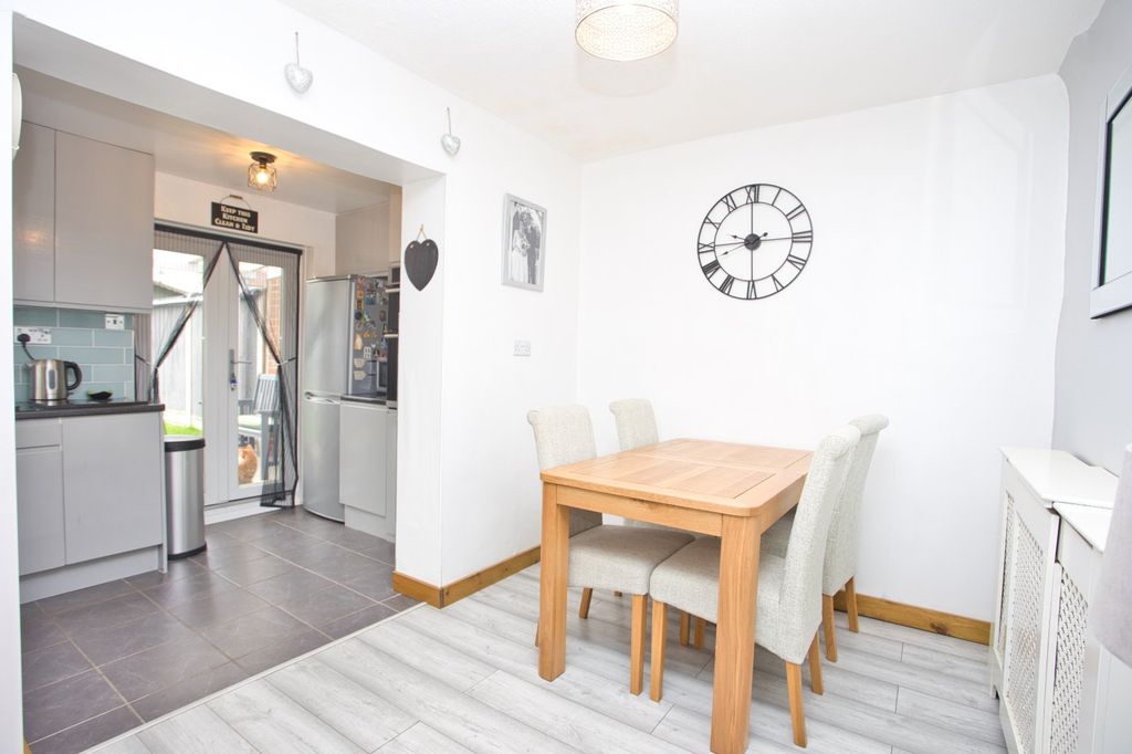 Property photo 3 of 15 Picture 3