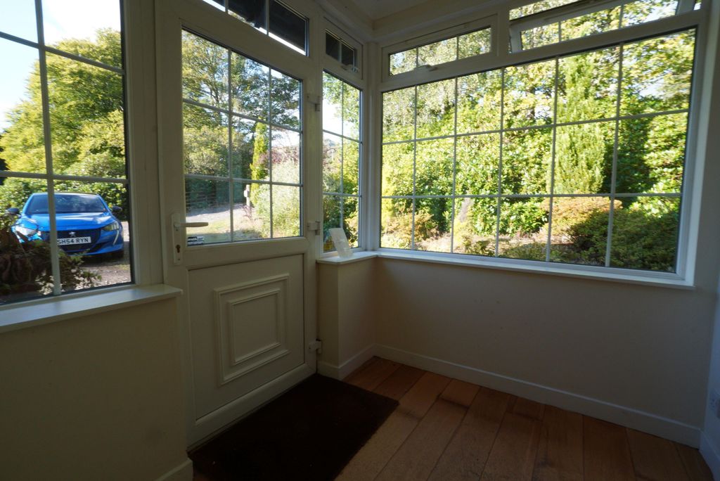 Property photo 3 of 26