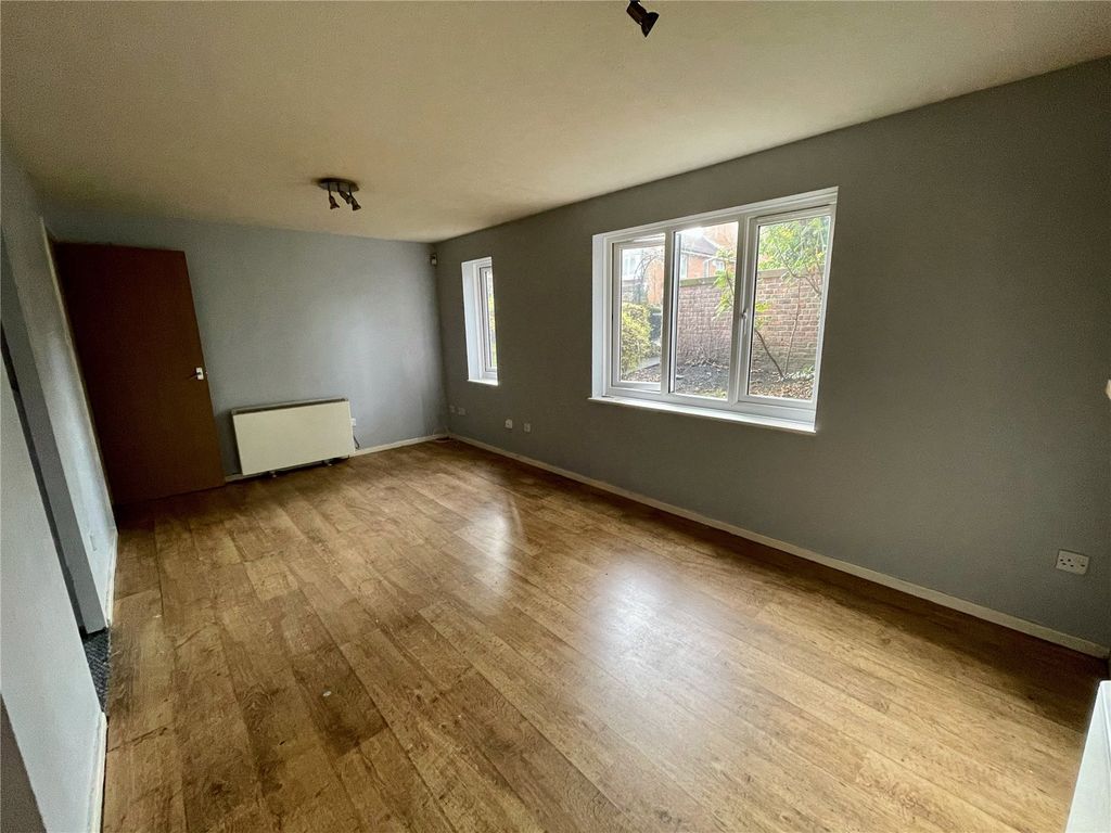 Property photo 2 of 11 Picture No. 06