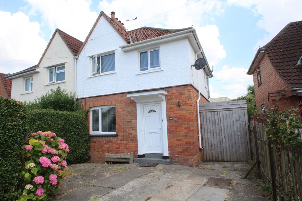 Property photo 1 of 11