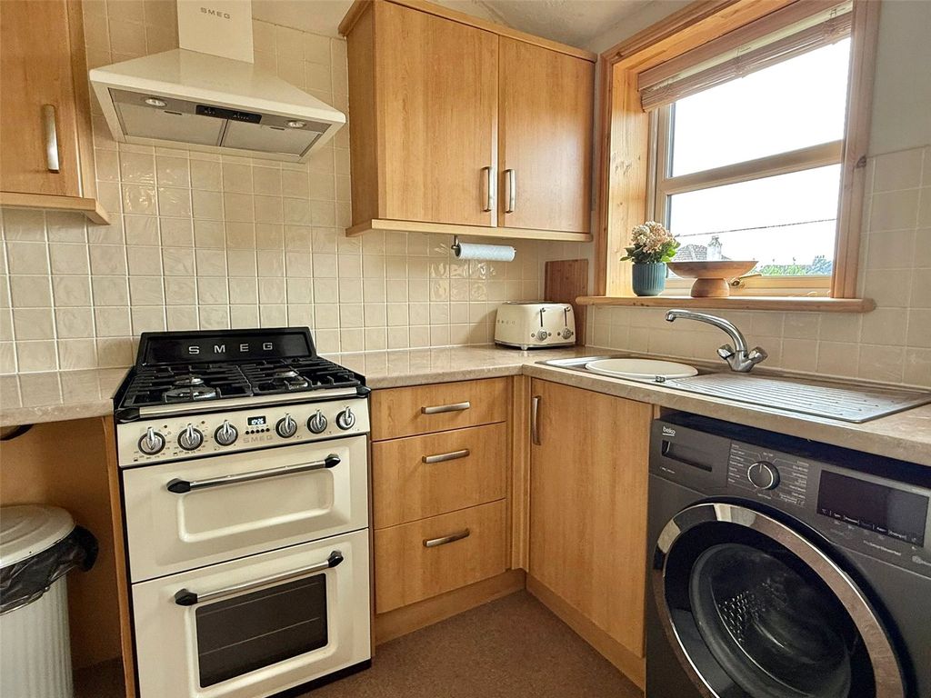 Additional image 7 of 1 bed flat for saleKeyhaven Road, Milford On Sea, Lymington, Hampshire SO41